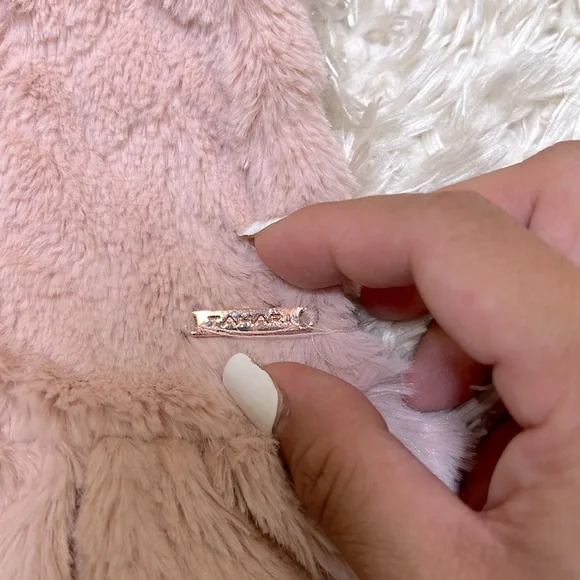 TAHARI || Tahari Baby (0-3M) Fuzzy Pink Peplum Top/Dress - Picture 3 of 4